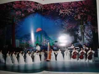 PYONGYANG MANSUDAE ART TROUPE NORTH KOREA 1978 RARE VINTAGE PHOTOALBUM BOOK DPRK 7