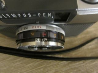 Vintage Olympus PEN EES - 2 Film Camera w/ Lens Cap 7
