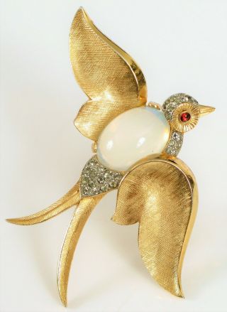 Vtg Designer Crown Trifari Alfred Philippe Jelly Belly Moon Stone Bird Brooch