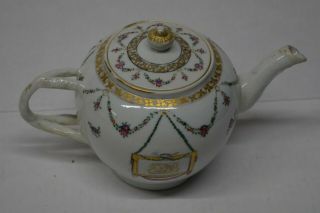 Early 19th Century Hand Painted Chinese Porcelain Tea Pot