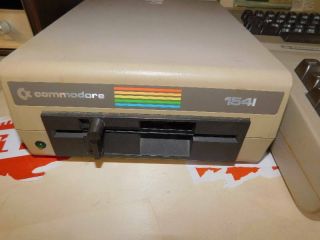 2 Commodore 64 Vintage Computer PARTS/REPAIR ONLY W/ floppy drive 4