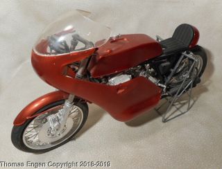 Vintage Tamiya Honda Cb750 Race Motorcycle Built - Up 1/6 Scale Bike Cycle