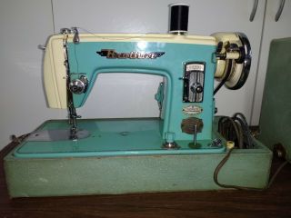 Vintage Brother Precision Streamliner Sewing Machine With Pedal And Case