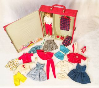 Vintage 1960’s Ideal Tammy Doll with Case,  Clothing,  Hangers,  Glasses And Shoes 6
