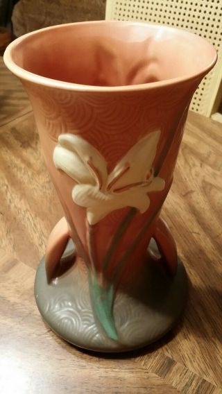 Vintage Brown Roseville Zephyr Lilly Vase / 136 - 9