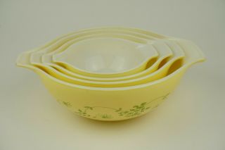 Vintage Pyrex Shenandoah 4pc Cinderella Nesting Mixing Bowl Set 441 - 444 Yellow