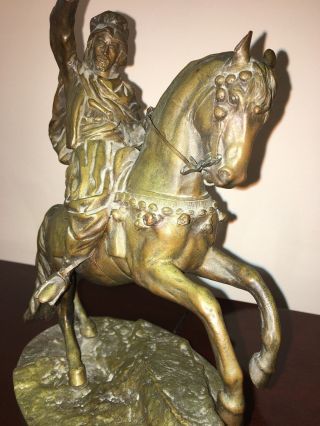 Middle Eastern Scene Bronze Sculpture Arab Man on Horse with Flag Bronze Statue 4