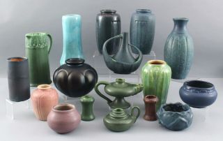 Antique Arts Crafts HAMPSHIRE ART POTTERY Leaf Stem Vase Gloss Glaze,  NR 5