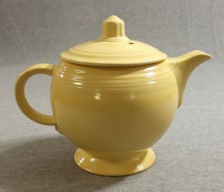 Fiesta Vintage Ivory Medium Teapot (1937 - 1951) - Fiestaware