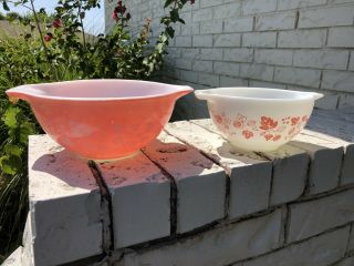 Two Vintage Pink Pyrex Gooseberry Cinderella Mixing Bowls 441 And 442