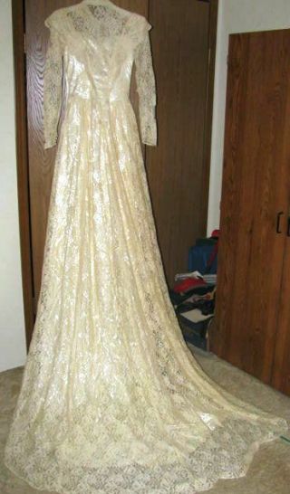 Vintage Antique Victorian Lace/satin Wedding Gown Dress Long Drain Ivory Cream