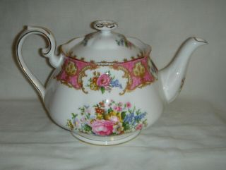 Lovely Vintage Royal Albert Lady Carlyle Teapot