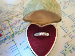 Vintage 18 ct White Gold and Diamond ring Size L 5