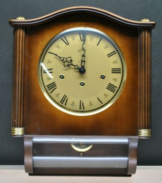 Rare - Vintage " Linden " Keywound Pendulum Clock With Key,  Great Sound