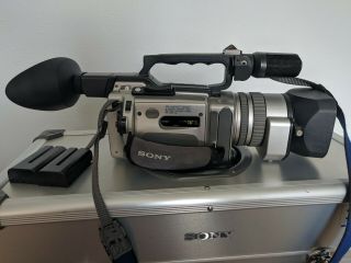 Vintage Sony DCR - VX2000 Digital Video Camcorder MiniDV 3CCD w/ Case 4