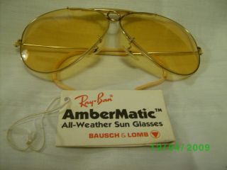 Vintage Bausch & Lomb Ray - Ban Ambermatic All Weather Aviator Sun Glasses & Case