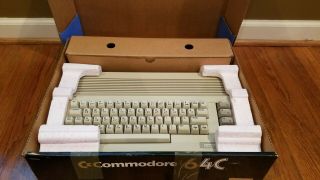 Vintage Commodore 64C Personal Computer No Power Cord 6