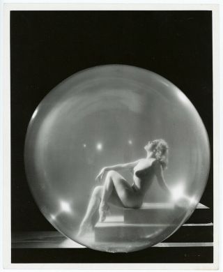 Art Deco Nude Burlesque Bubble Dancer Vintage 1930s/40s Glamour Pinup Photograph