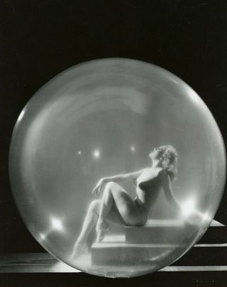 Art Deco Nude Burlesque Bubble Dancer Vintage 1930s/40s Glamour PinUp Photograph 3