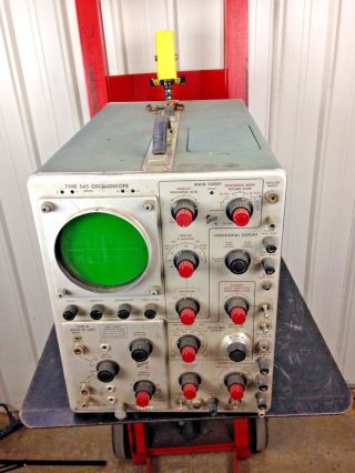 Vintage Tektronix 545b Oscilloscope W/ Type B Plug - In Unit