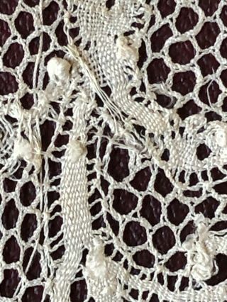 Long Late 17th C.  Flemish bobbin lace deep furnishing flounce COLLECTOR 10