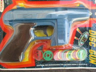 VINTAGE 1980s? RAY LINE RAYLINE STAR TREK TRACER DISC TOY SPACE GUN ON CARD 3