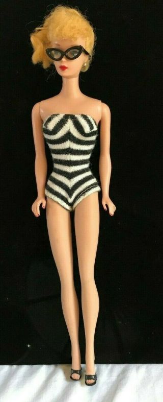 Vintage 60s ' Blonde Ponytail Barbie Doll with Swim Suit & 2 Outfittes Clothing 3