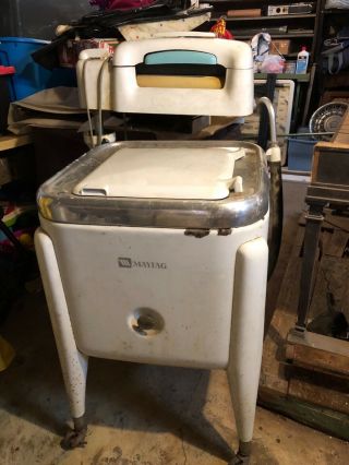 Vintage Maytag Wringer Washer Washing Machine 3