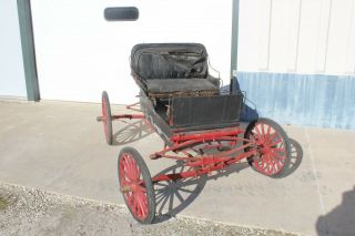 Antique Horse Drawn Buggy Carriage Wagon parade party antique wheels 2
