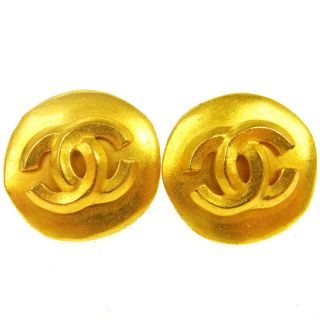 Authentic Chanel Vintage Cc Logos Button Earrings Gold 1.  0 " Clip - On Ak16847h