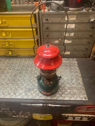 Vintage Coleman Lantern 200a 1951 Christmas Lantern 12/51 Red and Green 8