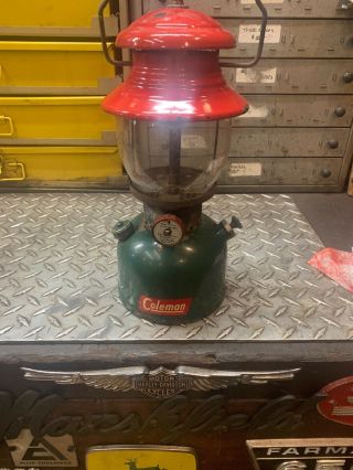 Vintage Coleman Lantern 200a 1951 Christmas Lantern 12/51 Red and Green 9