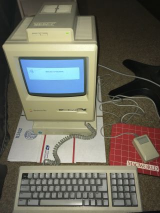 Vintage Apple Macintosh Plus Computer M0001a With Accessories And