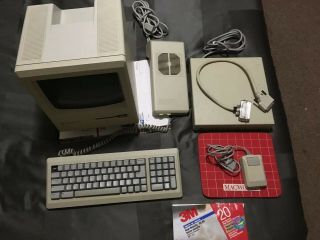 Vintage Apple Macintosh Plus Computer M0001A With Accessories And 2