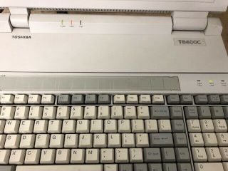 Vintage Toshiba T6400C Desktop Computer. 2
