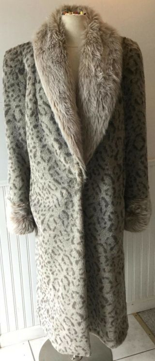 Vintage & Unlabeled Ladies 50 " Full Length Faux Gray Snow Leopard Coat - Large