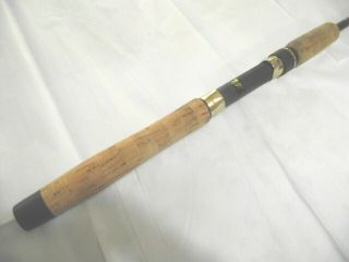1984 FENWICK SPINNING ROD - MARKED HMG GRAPHITE MADE IN USA - GPLS 70 - 7 FT 3