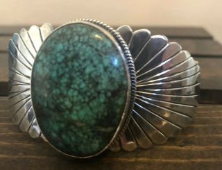HEAVY (3.  17 OZ. ) VINTAGE NAVAJO GREEN SPIDERWEB TURQUOISE & STERLING SILVER CUFF 11