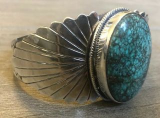 HEAVY (3.  17 OZ. ) VINTAGE NAVAJO GREEN SPIDERWEB TURQUOISE & STERLING SILVER CUFF 5