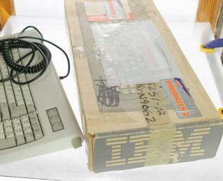 Vintage IBM Model F AT Computer Keyboard 5 Pin Din 6090817 Clicky Keys w/ Box 11