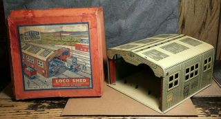 Vintage Mettoy | O Gauge Tinplate Railway Shed | No 5620 | Box |