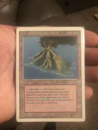 Mtg: Magic The Gathering,  Volcanic Island,  Revised,  Lp