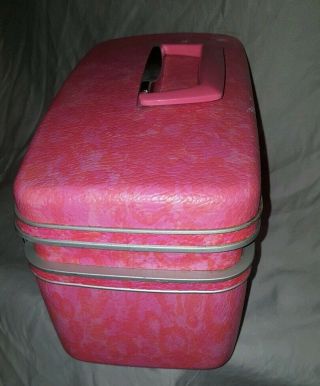 Vintage Samsonite Silhouette Pink Train/Cosmetic Case w/ KEY And Tray 2