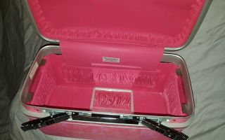 Vintage Samsonite Silhouette Pink Train/Cosmetic Case w/ KEY And Tray 6