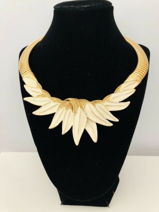 Vintage Trifari Modernist Gold Tone And Enamel Choker Collar Necklace.
