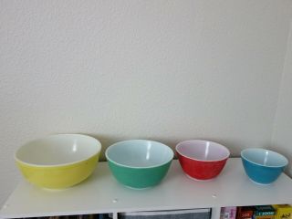 Pyrex Vintage Primary Colors Set of 4 Mixing Nesting Bowls Yellow Green Red Blue 2