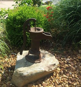 Vintage Antique Wl Davey Cast Iron Hand Crank Well Pump With Base Handle Moves