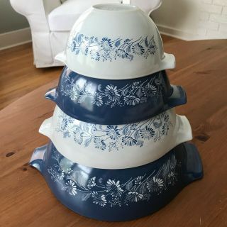 Vintage Pyrex Colonial Mist Blue & White Daisy Cinderella Mixing Bowls Set Of 4