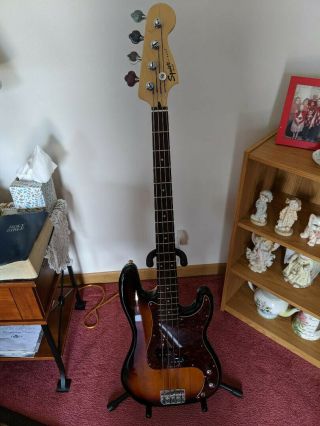 Squire Precision Classic Vintage Bass By Fender With Hard Shell Case.