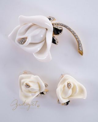 Vintage Kjl Kenneth Jay Lane White Rose Flower Crystal Enamel Brooch Earring Set